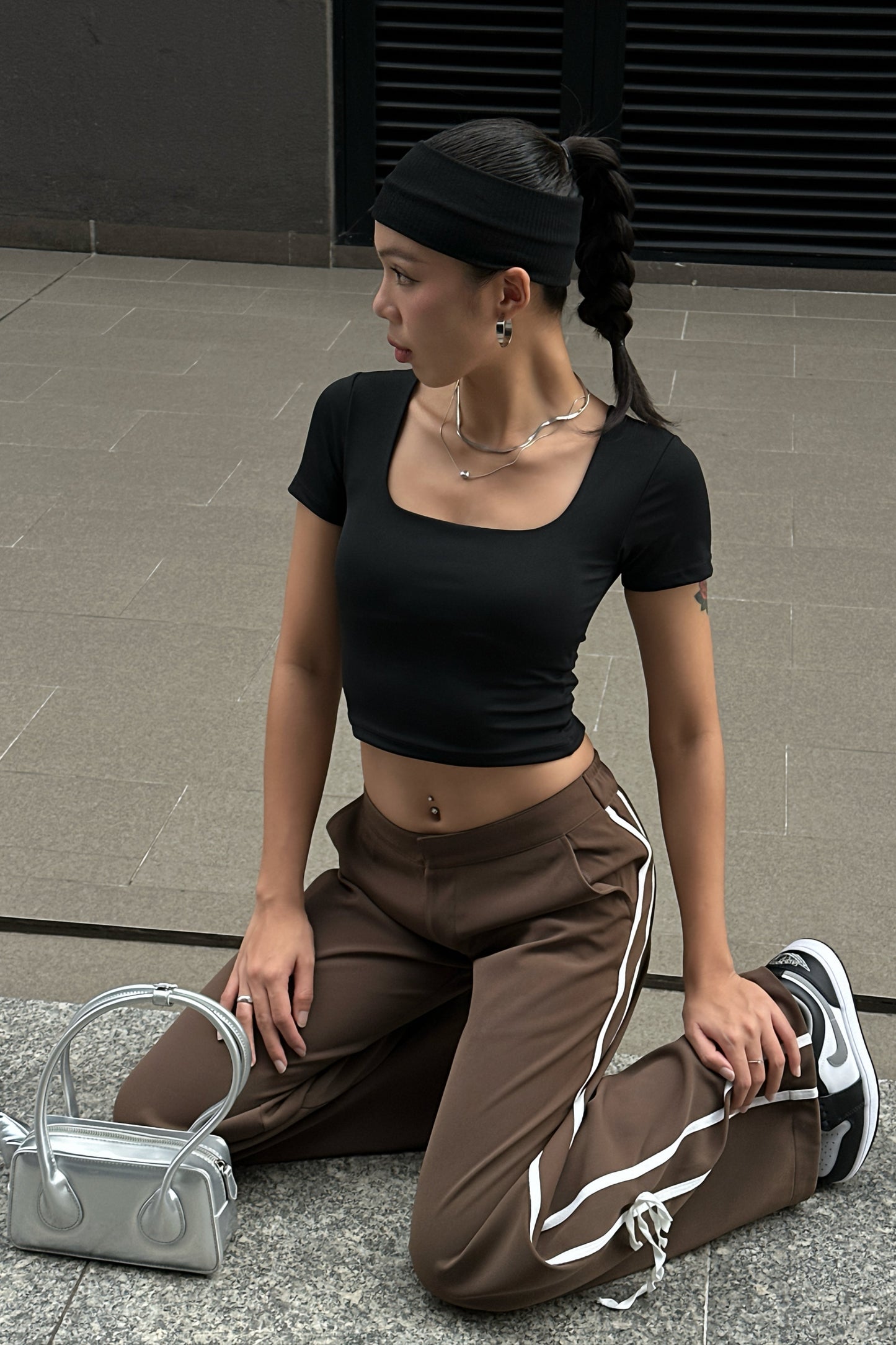 Low-rise Bow tie Wide leg Khaki Pants